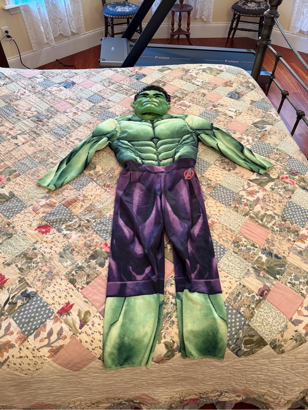 KIDS MARVEL INCREDIBLE HULK MUSCLE COSTUME WITH MASK SMALL 4/6